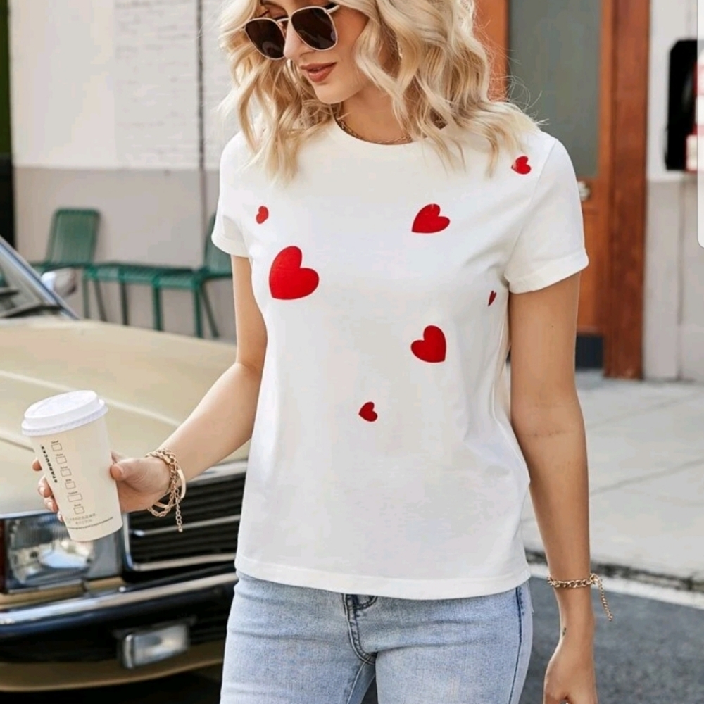 HEART PRINK ROUND NECK TEE - Picture 2 of 6
